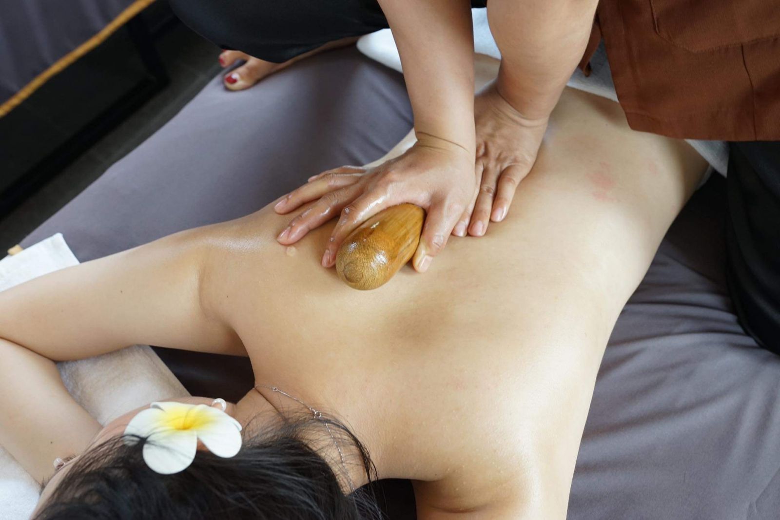 massage  ống  tre