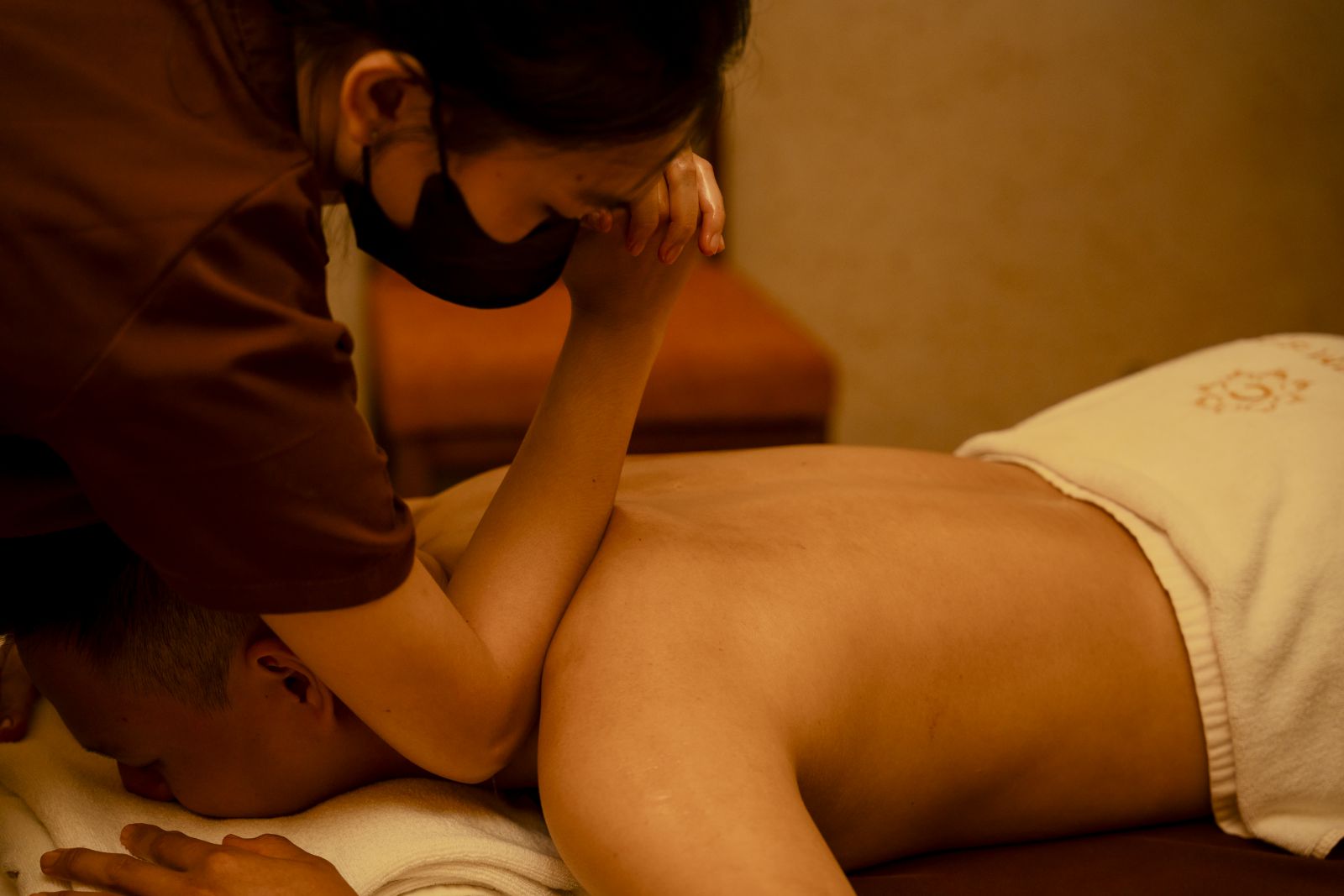 bài massage tại Charm spa Grand Đà Nẵng