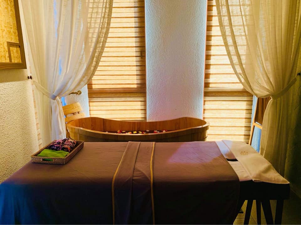 charm spa massage