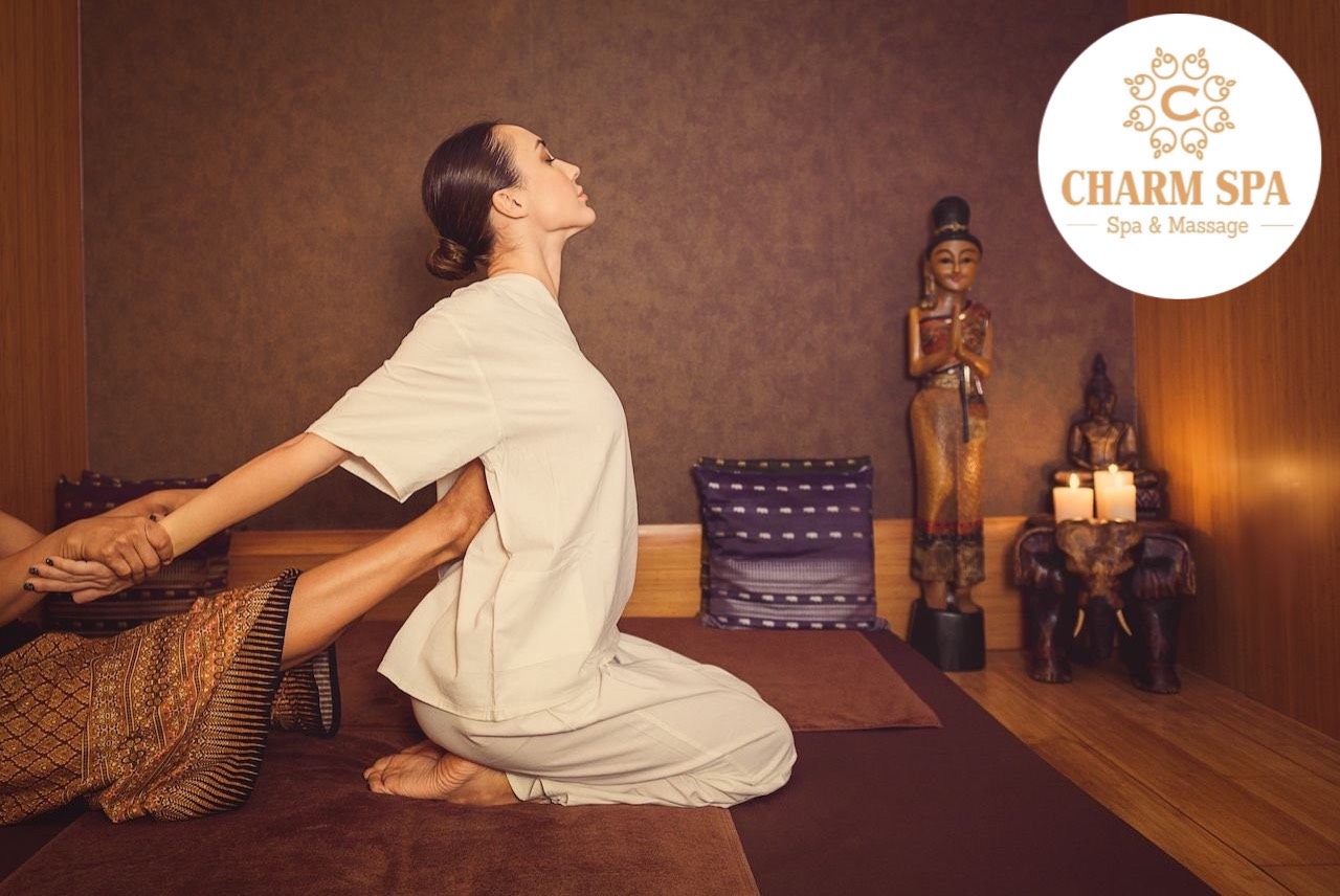 căng cơ trong liệu pháp massage thái tại Charm spa Đà Nẵng